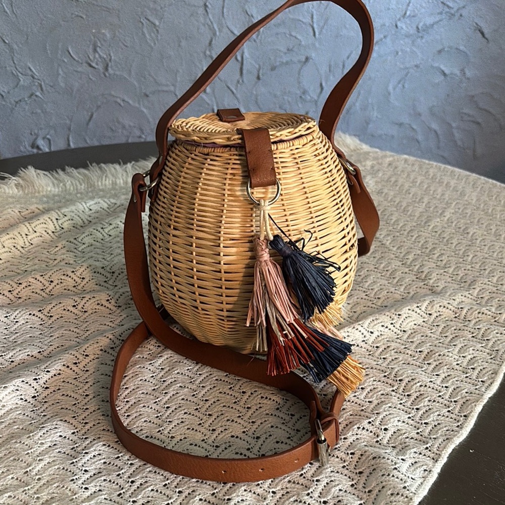Nordstrom Honey Pot basket crossbody